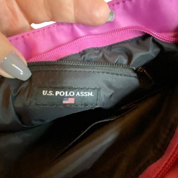 VTG U.S. Polo Assn. Fuchsia Pink Crossbody Vacation Lightweight Shoulder Bag - Picture 6 of 7